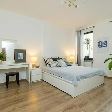 Superapart Chmielna Apt 100, Comfort And Style In The Heart Of The City Warszawa Eksteriør bilde